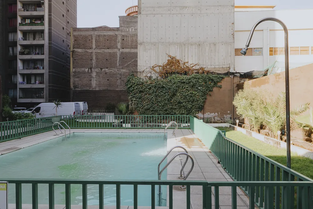 Piscina y áreas comunes, departamento Bandera 898