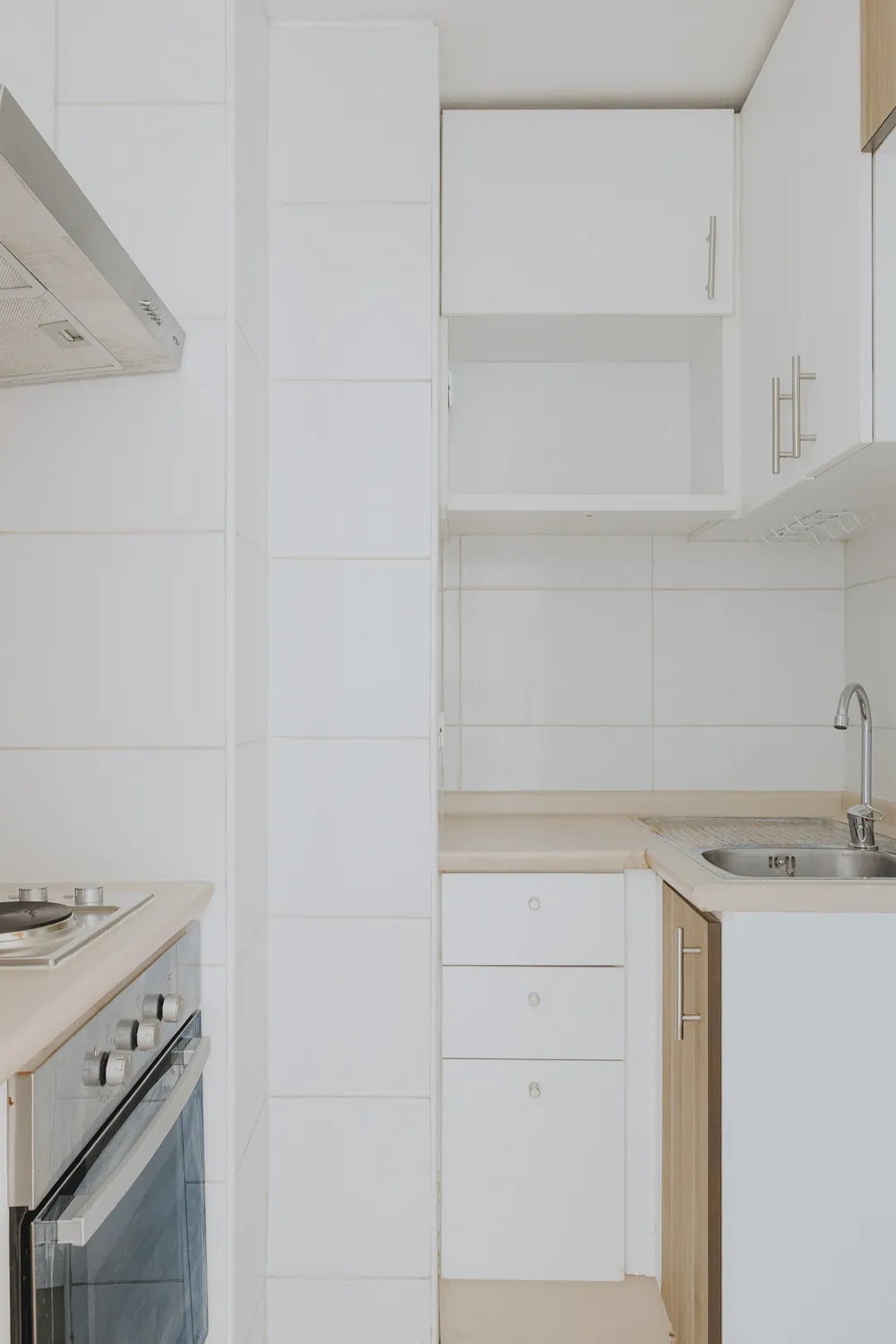 Cocina con lavaplatos y horno, Lord Cochrane 635