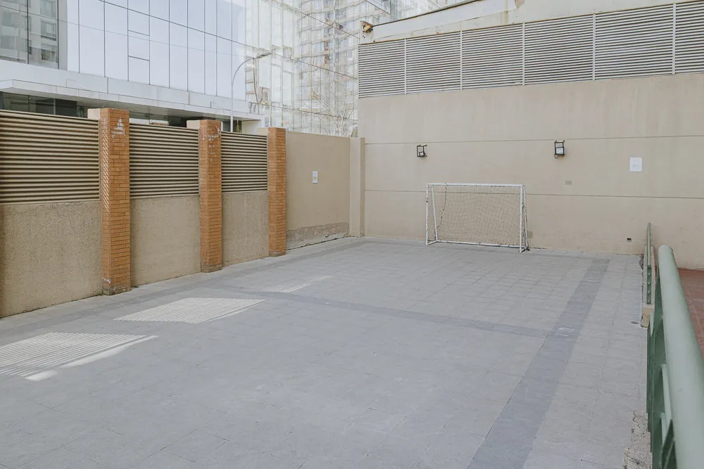 Cancha del edificio, departamento Mapocho 1450