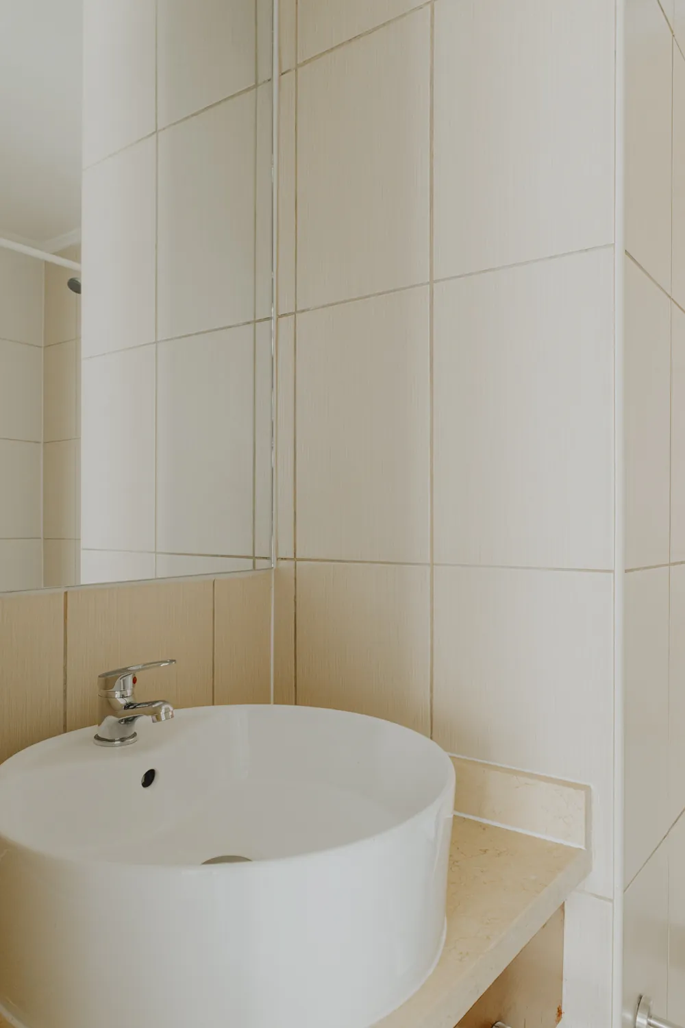 Lavamanos del baño, departamento Morandé 580