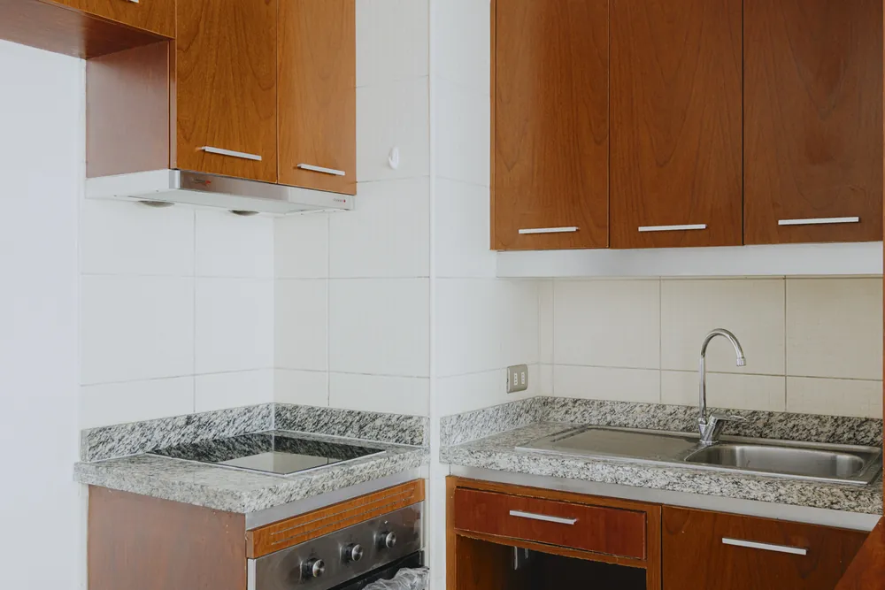 Cocina con encimera de granito, Morandé 580