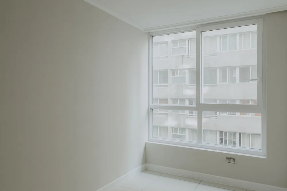 Segundo dormitorio con ventanal, departamento San Francisco 242