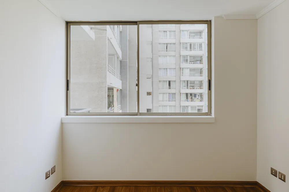 Dormitorio con ventana, otra vista, departamento San Francisco 265