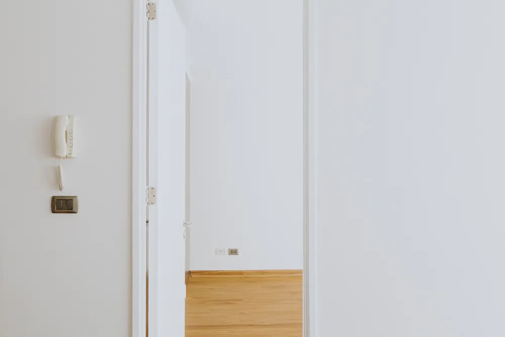 Puerta y citófono, departamento San Ignacio 633