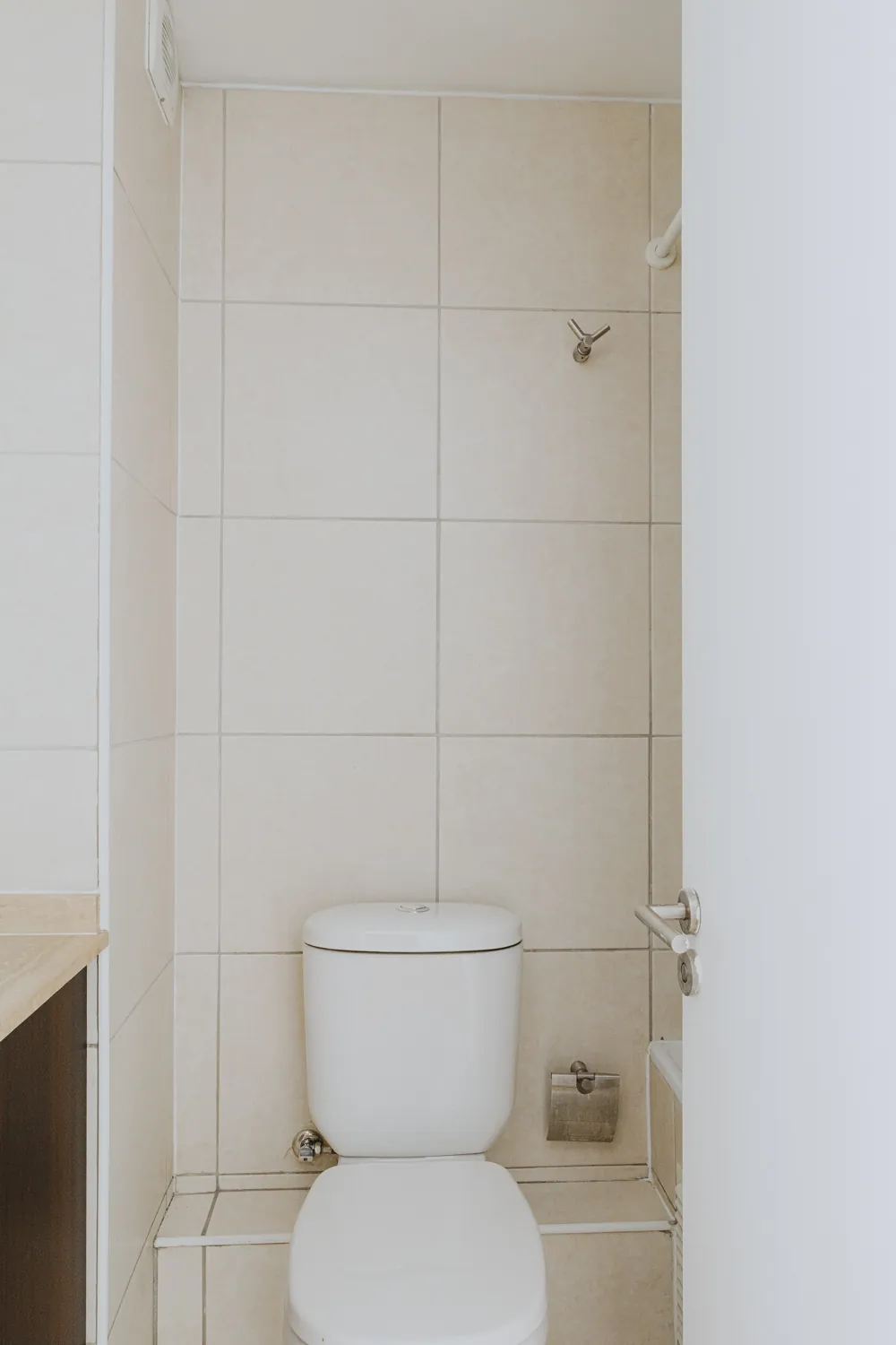 Segundo baño con inodoro, departamento San Ignacio 633