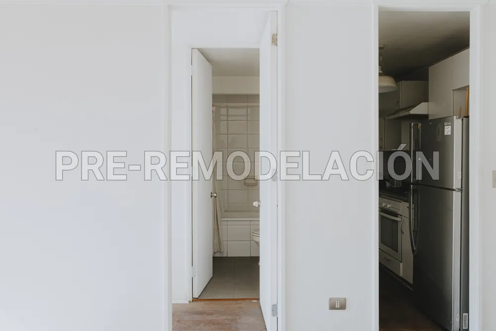 Pasillo, baño y cocina, departamento San Isidro 538