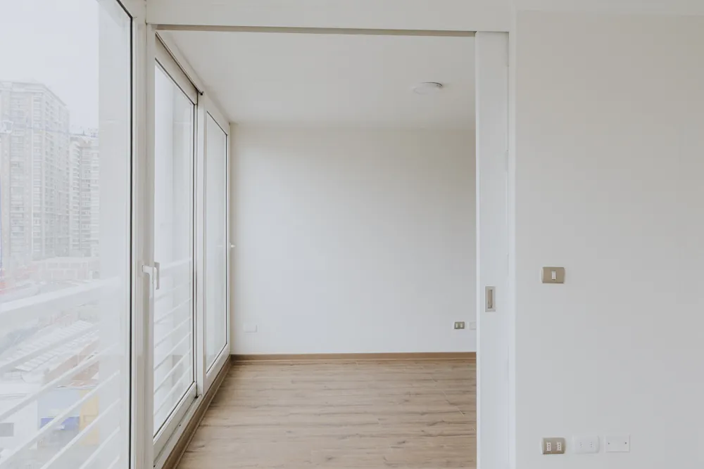 Acceso al dormitorio, departamento San Isidro 635