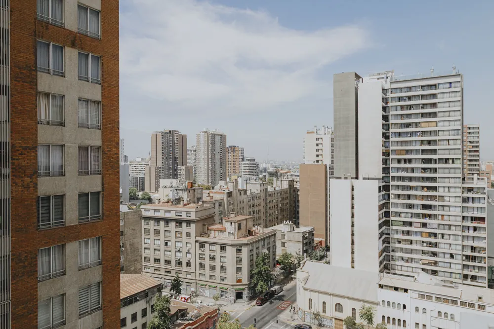 Vista a la ciudad desde el piso 24, departamento Tarapacá 1324