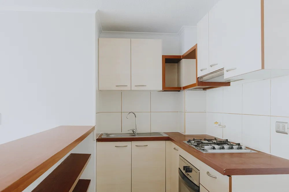 Cocina con horno y encimera, Vicuña Mackenna 563